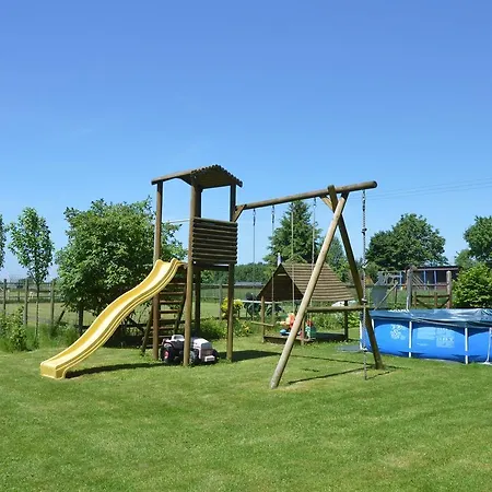 Holiday Les Chevreuils Tatil Evi Butgenbach